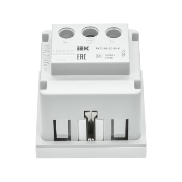 Розетка IEK PRIMER 2P+E со шторками 2 модуля РКС-20-30-П-К (белая) PR-KK40D-RSZH-2-2-K01