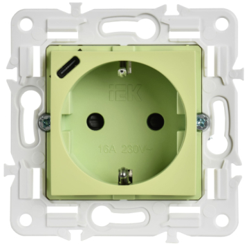 Розетка IEK SKANDY с/з со шторками 16А с USB C 18Вт SK-R17G (мятный) SK-R14-16-U14-018-K06