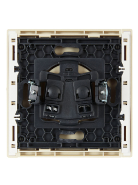 Розетка без заземления со шторками FORTE&PIANO 10А FP417 (ваниль) FP-R13-10-K10