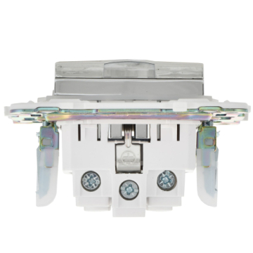 Розетка с крышкой 16А IP44 IEK SKANDY SK-R11N (никель) SK-R16-16-44-K50