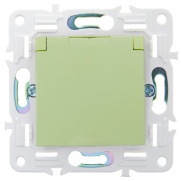 Розетка с крышкой 16А IP44 IEK SKANDY SK-R11G (мятный) SK-R16-16-44-K06