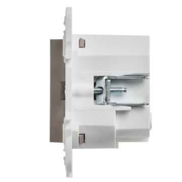 Розетка IEK SKANDY с/з со шторками 16А с USB C 18Вт SK-R17Sh (шампань) SK-R14-16-U14-018-K37