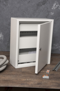 EKF Basic Щит распред. навесной ЩРН-24 (350х300х120) IP31 mb21-24-bas