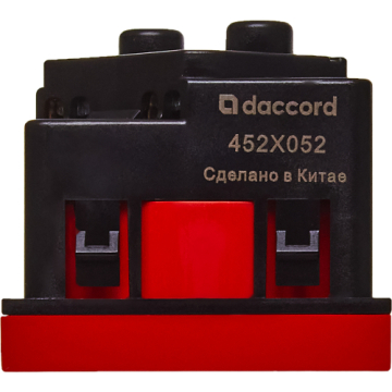 Розетка Legrand/Daccord с заземлением со шторками 45° винтовые зажимы (красный) 4525052