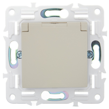 Розетка с крышкой 16А IP44 IEK SKANDY SK-R11B (бежевый) SK-R16-16-44-K10