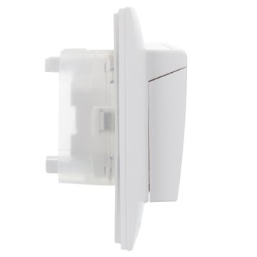Розетка 2-ая с/з с крышкой 16А в сборе IP44 IEK SKANDY SK-R12W (арктический белый) SK-R26-16-44-K01-F