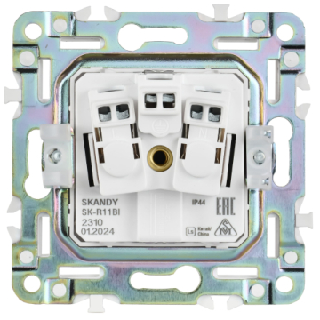 Розетка с крышкой 16А IP44 IEK SKANDY SK-R11Bl (черный) SK-R16-16-44-K02