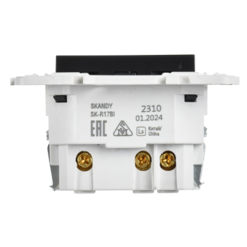 Розетка IEK SKANDY с/з со шторками 16А с USB C 18Вт SK-R17Bl (черный) SK-R14-16-U14-018-K02
