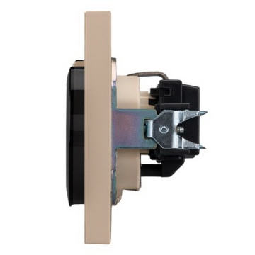 Розетка Kranz Strong с крышкой 16А с рамкой (шелк) KR-78-0702-8