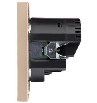 Розетка 16А с USB A+C быстрой зарядки 5В/3А Kranz Strong с рамкой (шелк) KR-78-0704-8